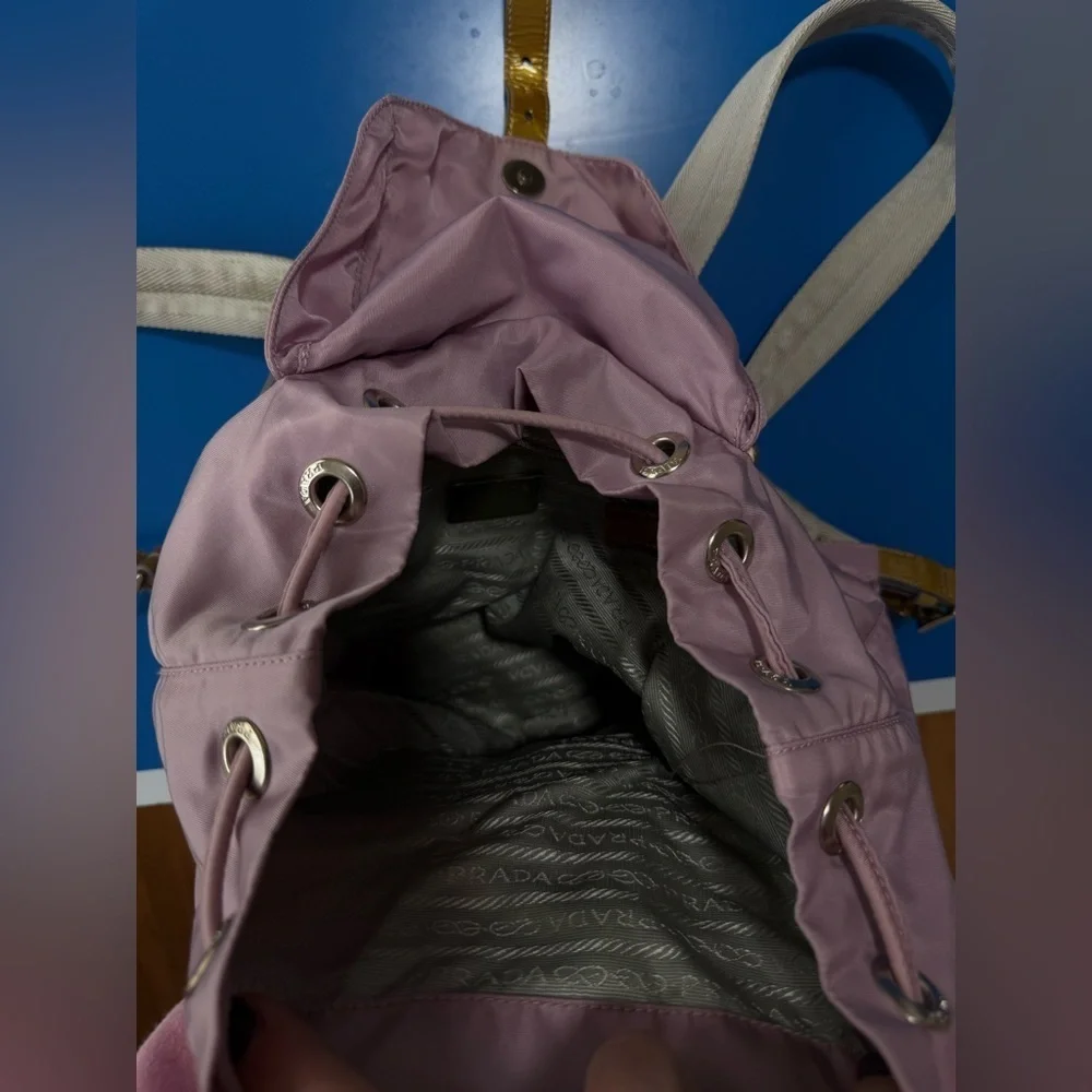 Prada Vintage Lavender Back Pack. Excellent Condition. 100% Authentic. - Picture 4 of 15